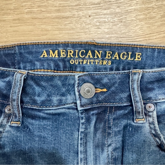 American Eagle Outfitters Men's Ripped Blue Jean Shorts - Picture 2 of 4